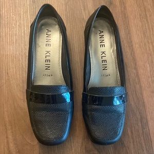 Anne Klein I flex black color flat shoes